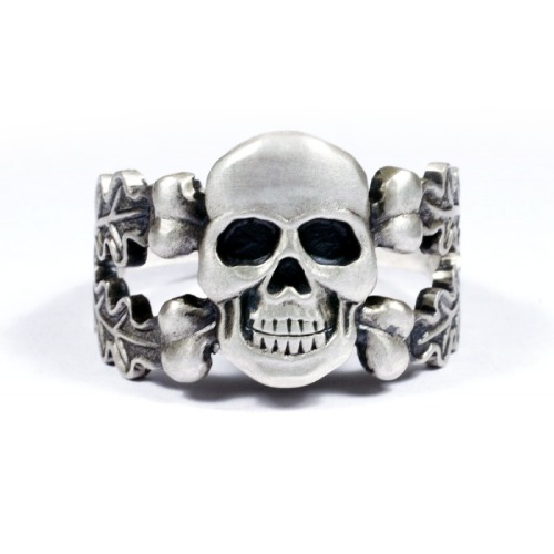 WW2 German Ring with Skull